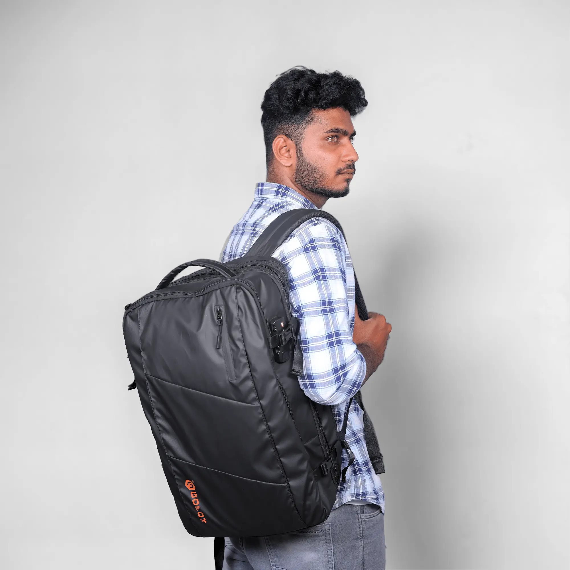 Premium Laptop and Travel Backpack Pro - Image 5